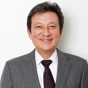 梶原　四郎　氏